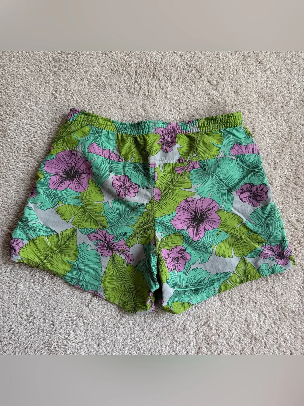 Patagonia Green and Pink Tropical Floral Women's Baggies - Picture 3 of 3